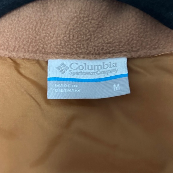 Women’s Columbia Mix It Around Vest - Picture 3 of 10